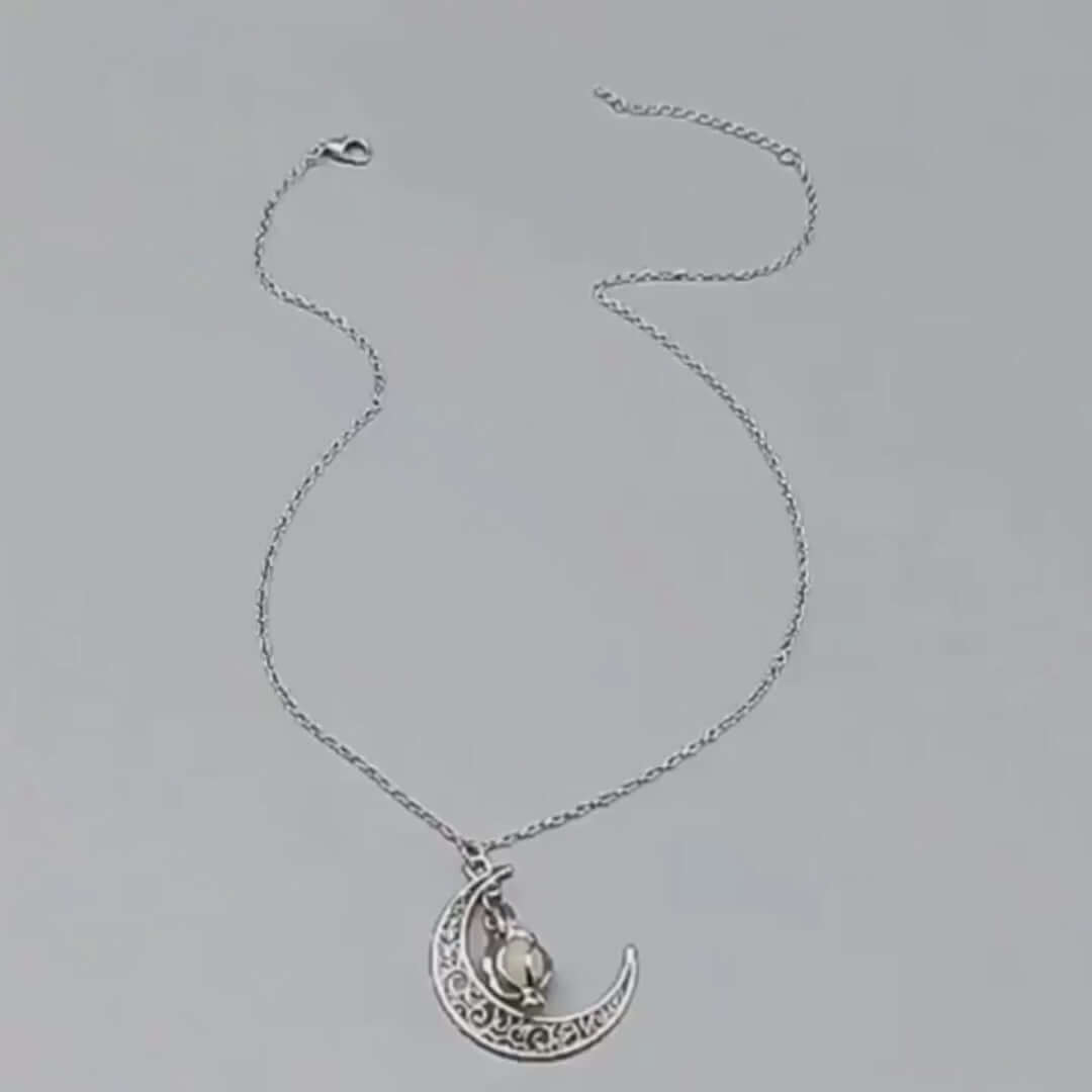 Luminous Moonstone Healing Necklace for Women